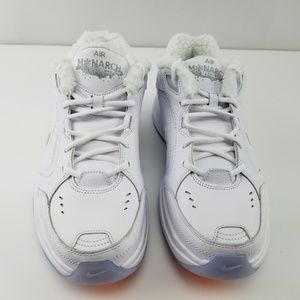 nike monarch iv snow day